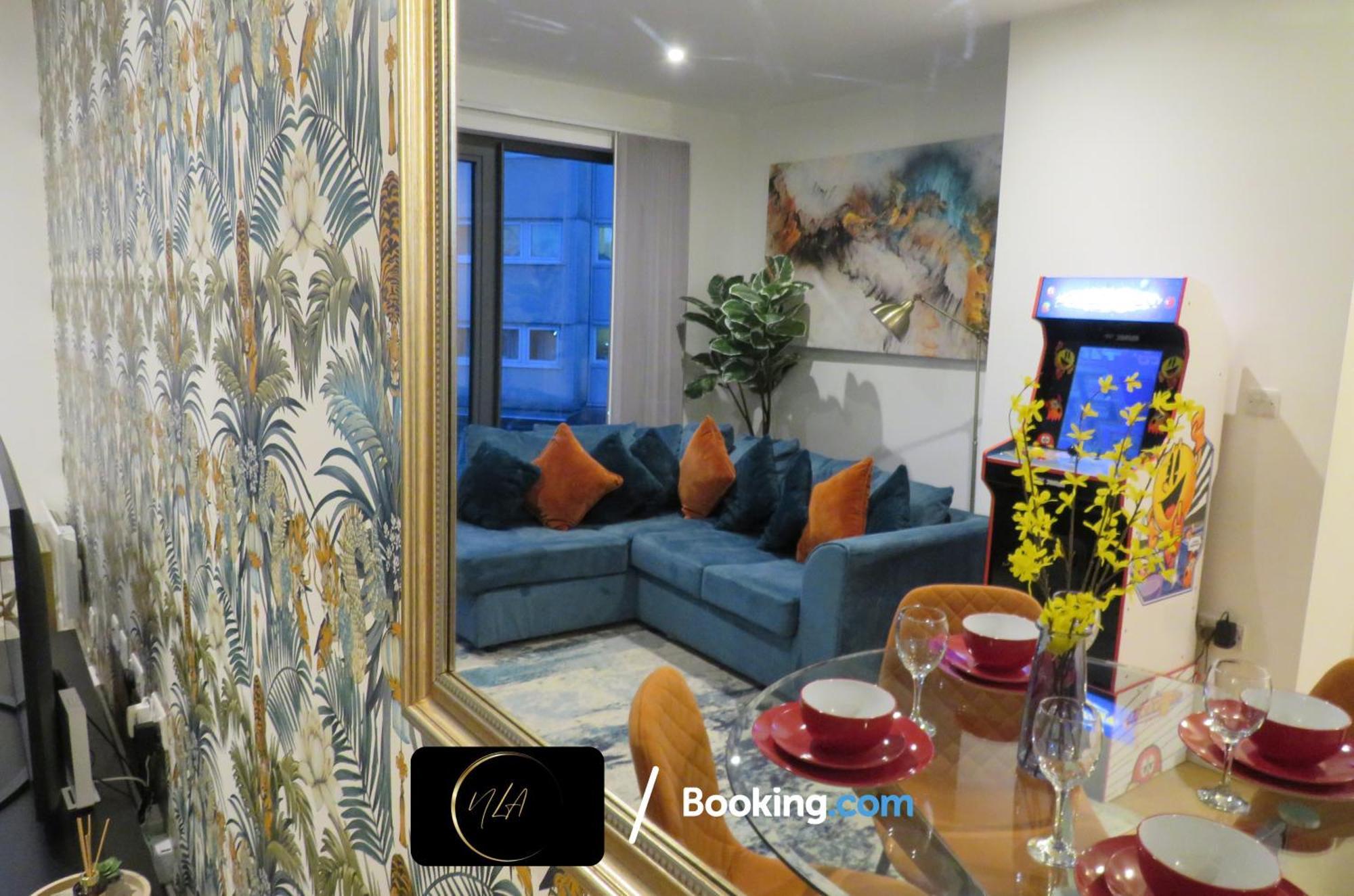 City Centre Apartment With Free Parking, 2 Bathrooms, Netflix And Wifi - Suitable For Contractors And Families - By Noor Luxury Accommodations Birmingham Exterior foto