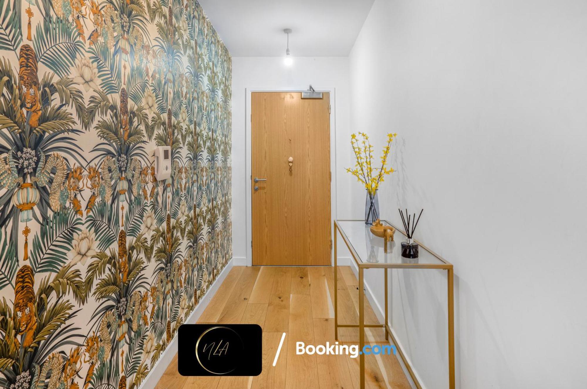 City Centre Apartment With Free Parking, 2 Bathrooms, Netflix And Wifi - Suitable For Contractors And Families - By Noor Luxury Accommodations Birmingham Exterior foto